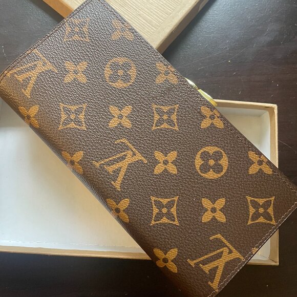 Louis Vuitton Brown and Gold Monogram Wallet - Picture 1 of 4